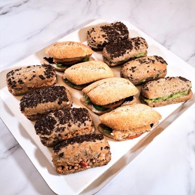 Bandeja mini bocadillos veganos (12 uds)